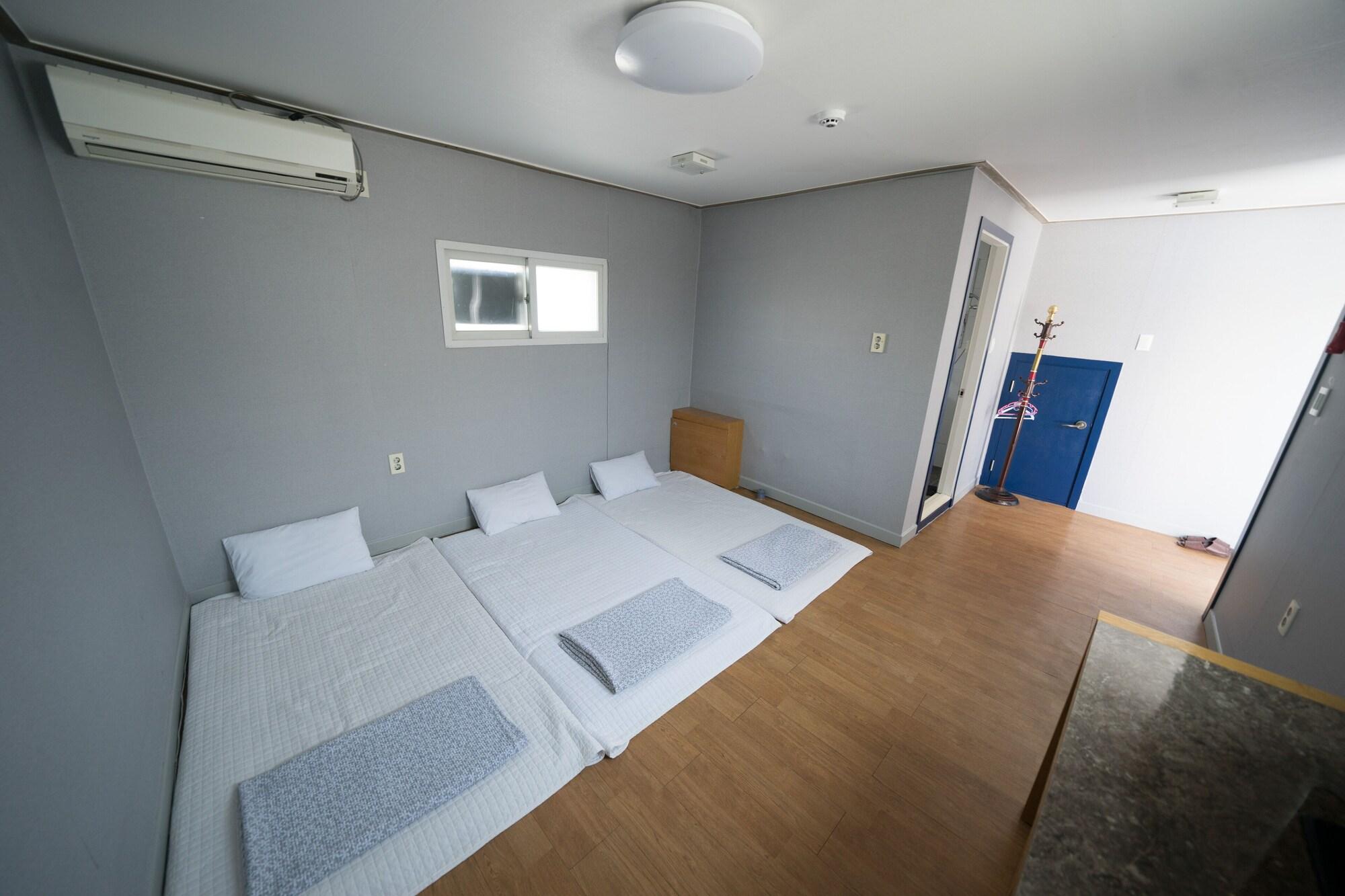 Beewon Hostel Seoul