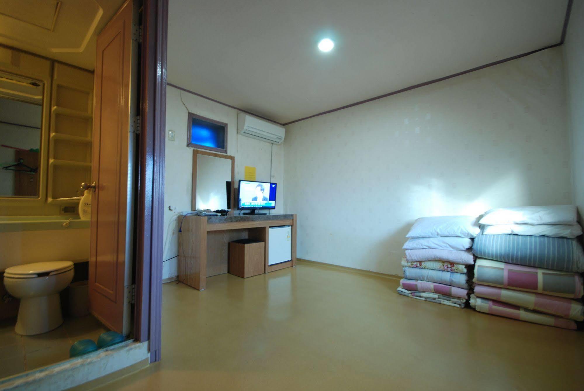 Hostel Beewon Seoul